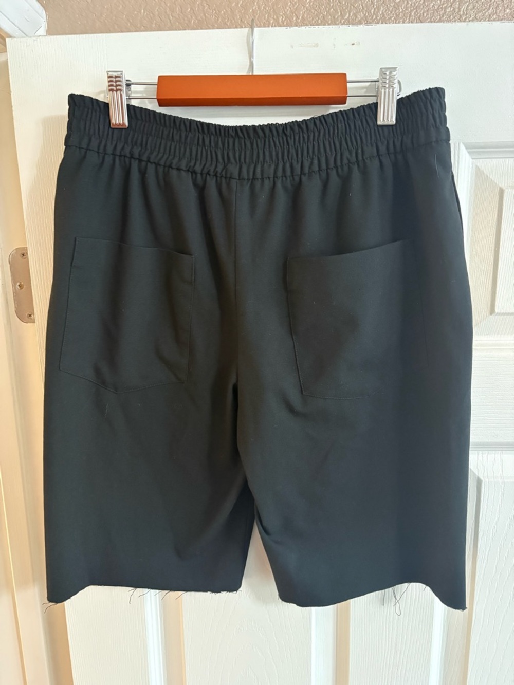 ZARA WOMAN shorts pockets elastic waist black Bermuda athletic size XS